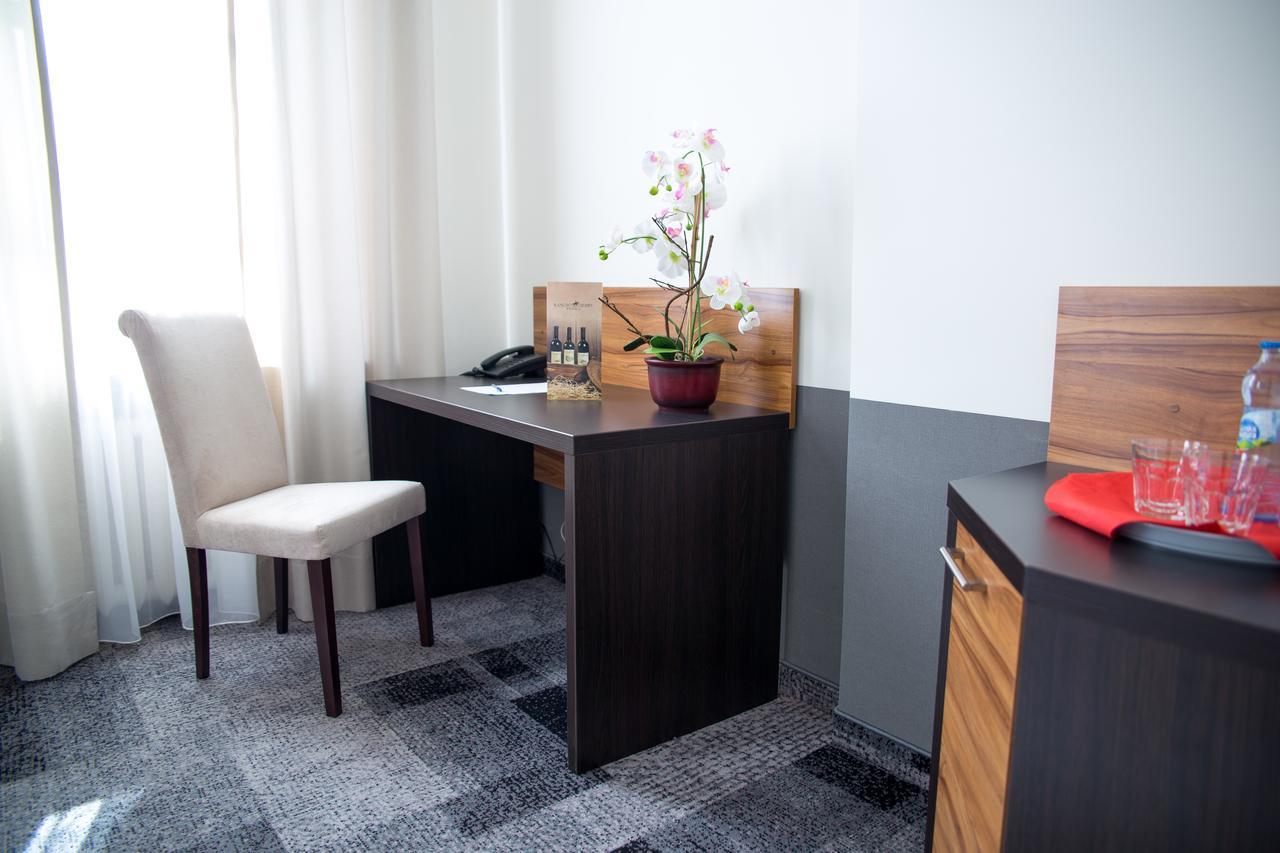 Morando Hotel Zamość Eksteriør billede